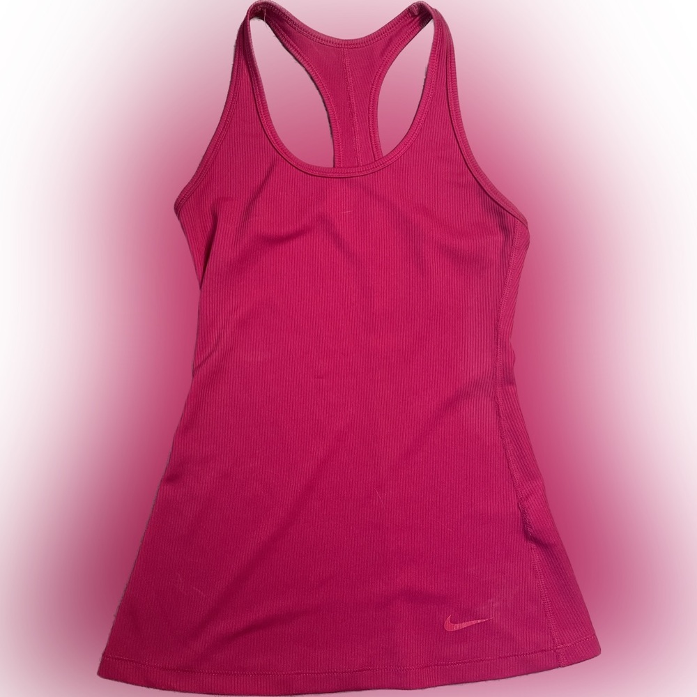 NIKE Slim Fit Tank Top